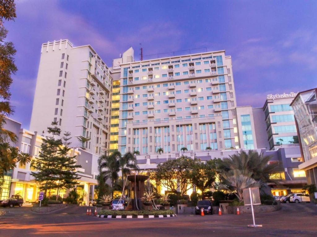 Claro Makassar Hotel & Convention Exterior foto